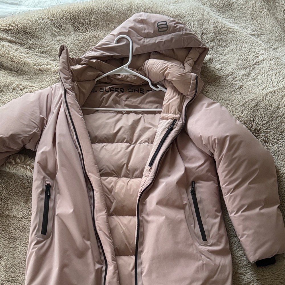 Aritzia Blush Puffer Jacket